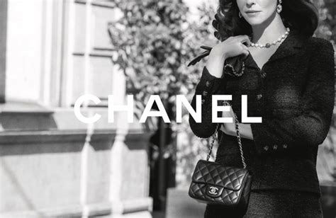 portapenne chanel|Chanel bag campaign.